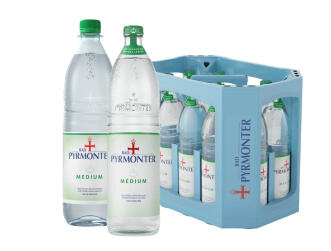 Zwei Flasche Bad Pyrmonter Medium und dazu ein Kasten