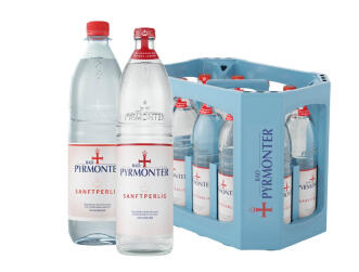 Zwei Flasche Bad Pyrmonter Sanftperlig und dazu ein Kasten