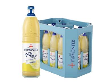 Eine Flasche Bad Pyrmonter FitKick Zitrone-Grapefruit und dazu ein Kasten
